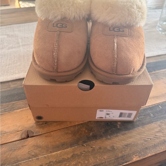 UGG Coquette Slippers in Tan - Picture 5 of 8
